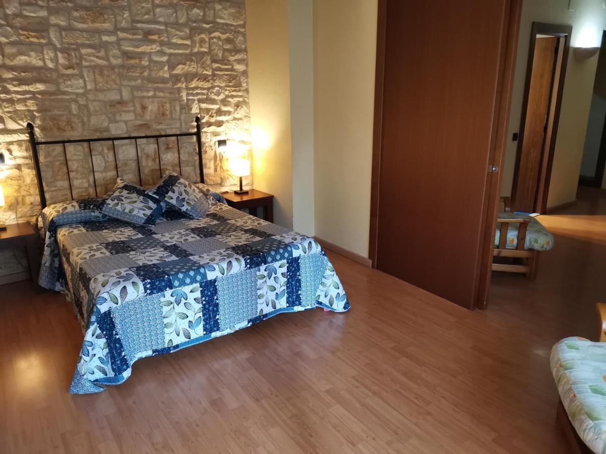 Hostal Del Senglar Espluga de Francolí Zewnętrze zdjęcie