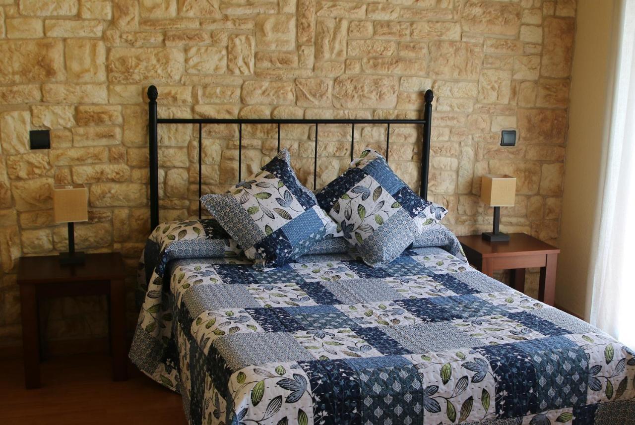 Hostal Del Senglar Espluga de Francolí Zewnętrze zdjęcie