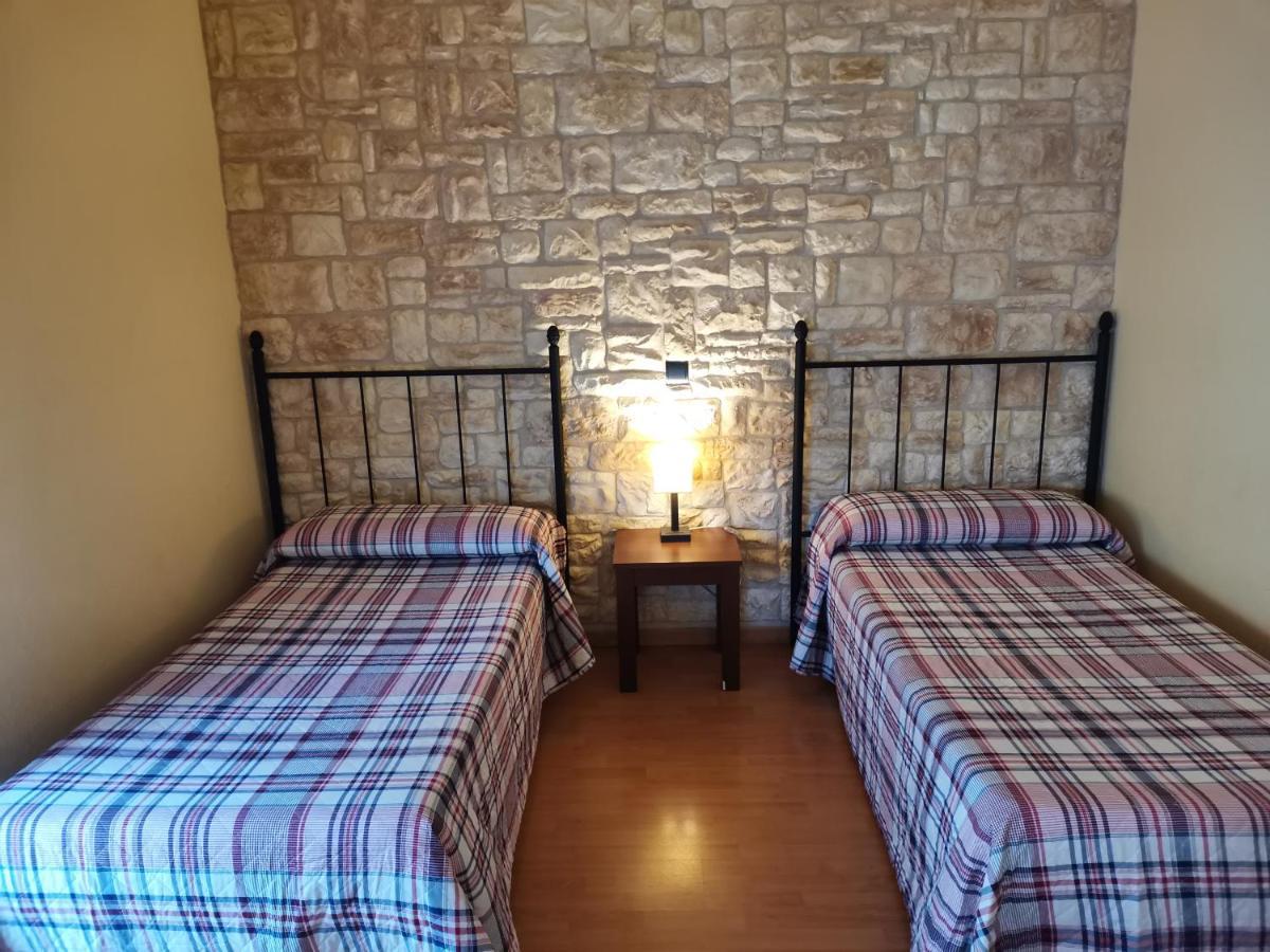 Hostal Del Senglar Espluga de Francolí Zewnętrze zdjęcie